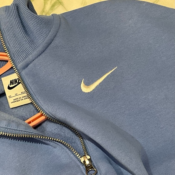 Nike Sweaters - Nike Light Blue Quarter Zip Sweatshirt